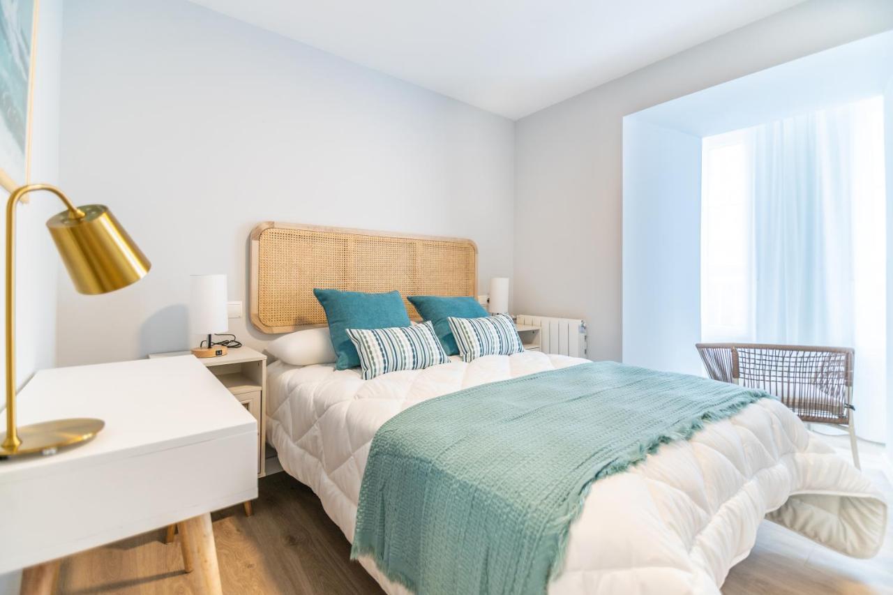 Villa Marta - Apartamentos Centricos Junto Al Mar Castro Urdiales Bagian luar foto
