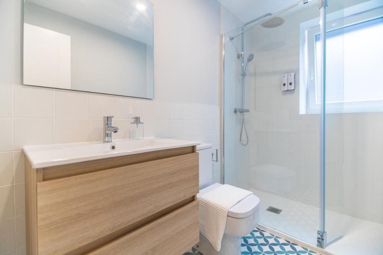 Villa Marta - Apartamentos Centricos Junto Al Mar Castro Urdiales Bagian luar foto