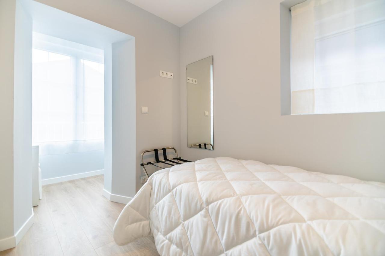Villa Marta - Apartamentos Centricos Junto Al Mar Castro Urdiales Bagian luar foto