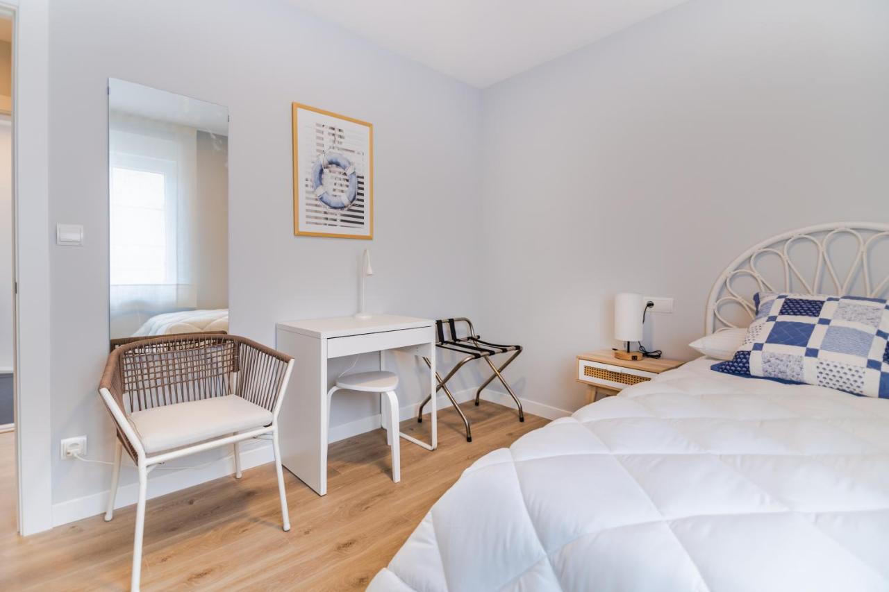 Villa Marta - Apartamentos Centricos Junto Al Mar Castro Urdiales Bagian luar foto
